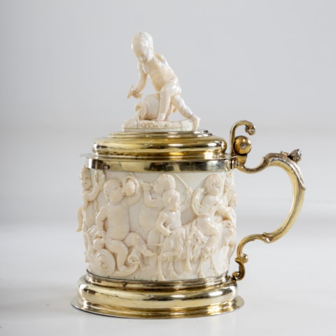 Lidded Tankard